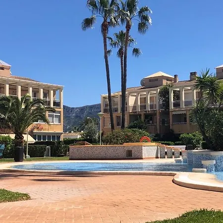 La Rosaleda 82 아파트